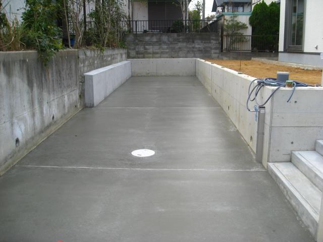 Parking lot. Local (November 2, 2013) Shooting