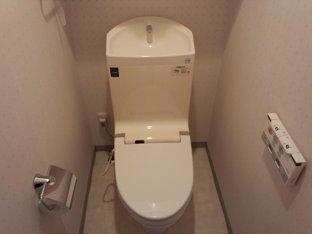 Toilet. Washlet with function (October 2013) Shooting