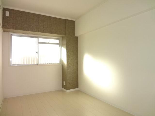 Non-living room. Western-style 5.8 Pledge. Things Irizuke. cross ・ Flooring Hakawa is settled.