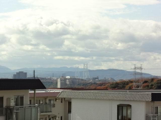 View photos from the dwelling unit. View from the balcony. Akashi Bridge is visible.