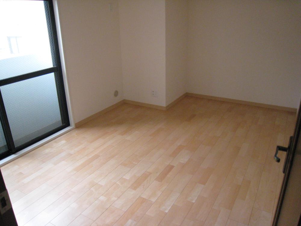 Other. Western-style (flooring)