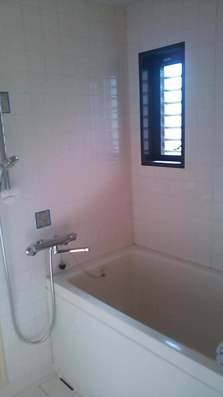 Bathroom. Indoor (11 May 2013) Shooting