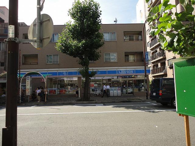 Convenience store. 302m until Lawson Suma Maechi-cho 2-chome