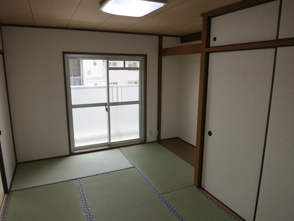 Non-living room. Japanese-style room 6