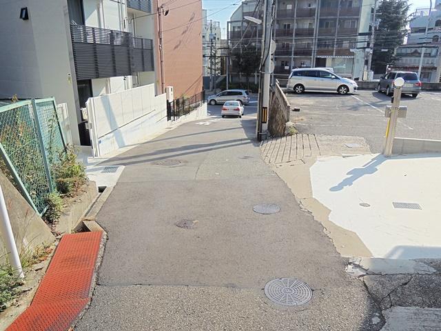 Other local. Frontal road  Local (11 May 2013) Shooting