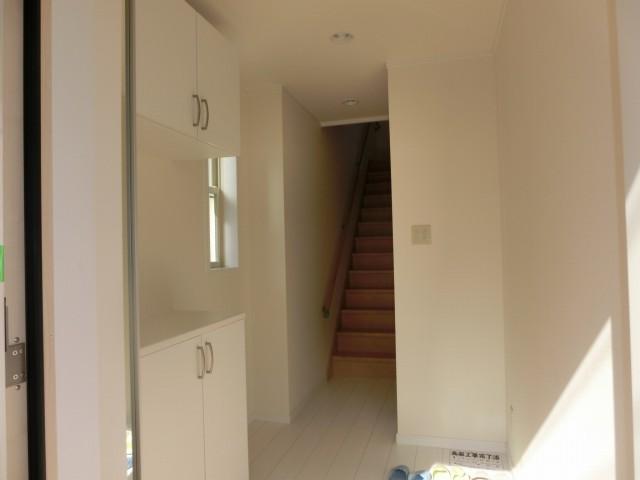 Entrance. Local (11 May 2013) Shooting