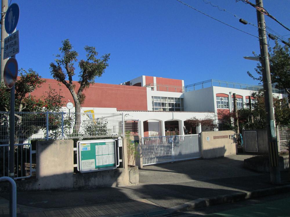 Primary school. 354m to Kobe Municipal Wakakusa Elementary School