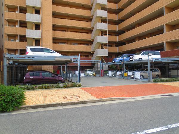 Parking lot