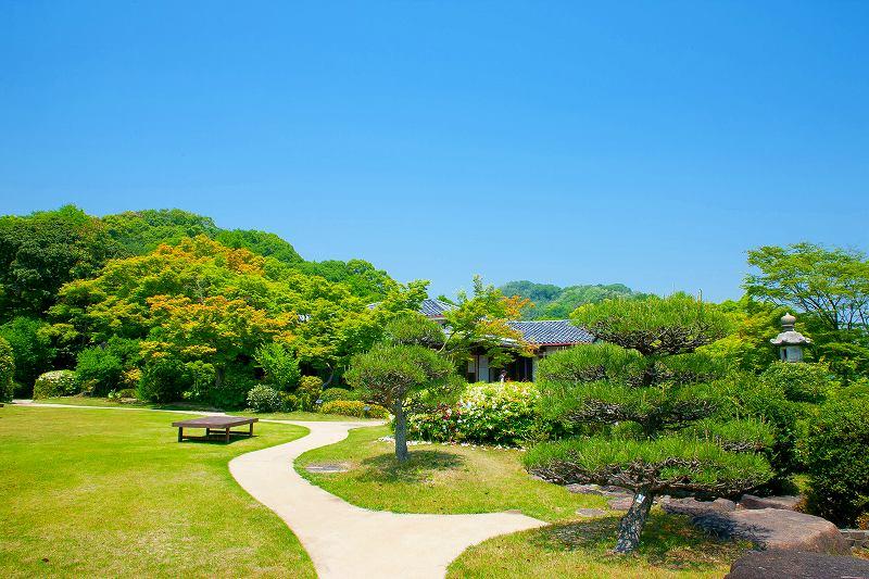 Other local. Suma Rikyu Park / 120m from the local (2013 May shooting)