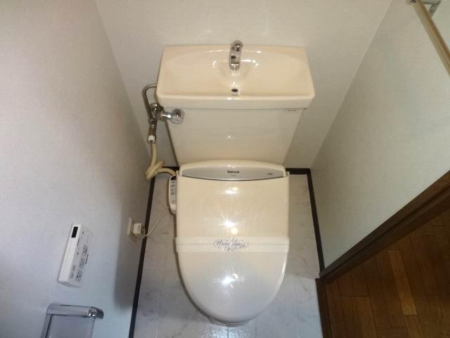 Toilet. toilet. Shower toilet. cross ・ CF Hakawa is settled.