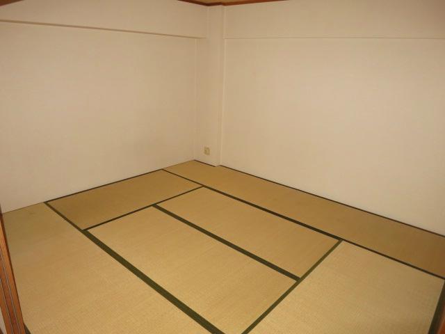 Other introspection. Japanese-style room 8 Armoire Alcove Yes