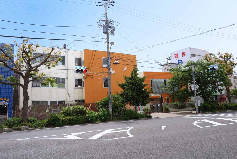 kindergarten ・ Nursery. Suma Suma green green kindergarten 710m walk 9 minutes to kindergarten. Shopping in Maruhachi after sending the children! 