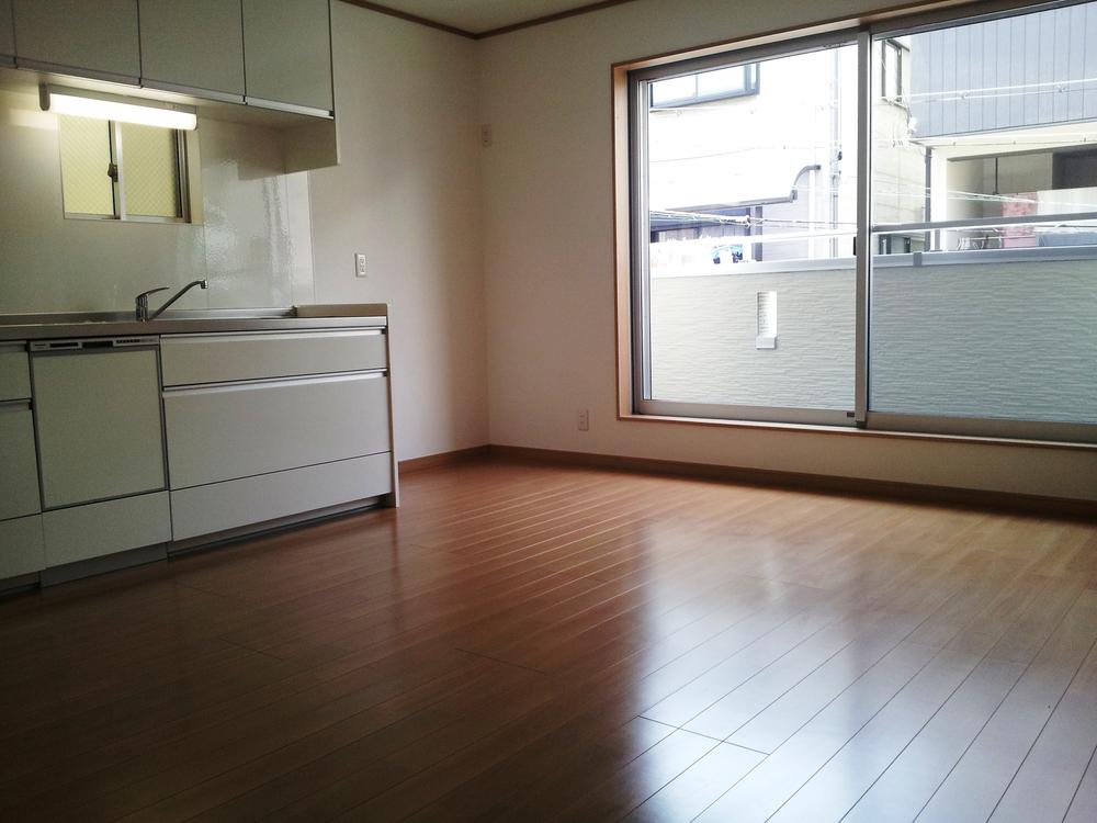 Living. Indoor (10 May 2013) Shooting