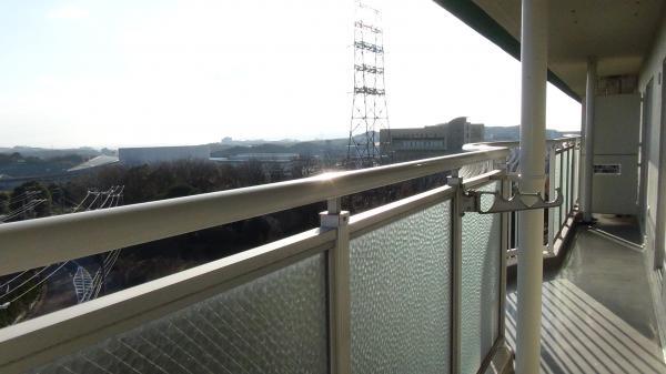 Balcony. Good per sun on the top floor