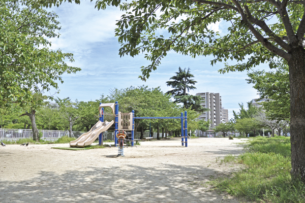 Surrounding environment. Myohojigawa park (a 9-minute walk ・ About 720m)