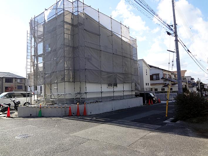 Local photos, including front road.  ◆ Appearance in the local architecture! Clear of the road width! Local (12 May 2013) Shooting