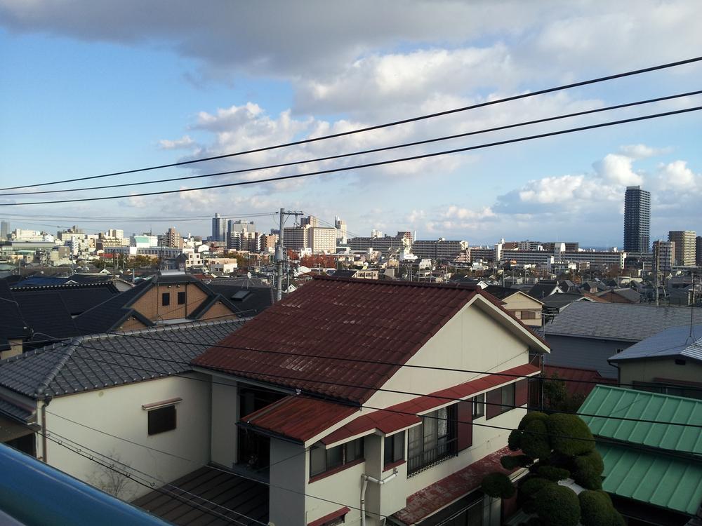 View photos from the dwelling unit. View from the site (December 2013) Shooting