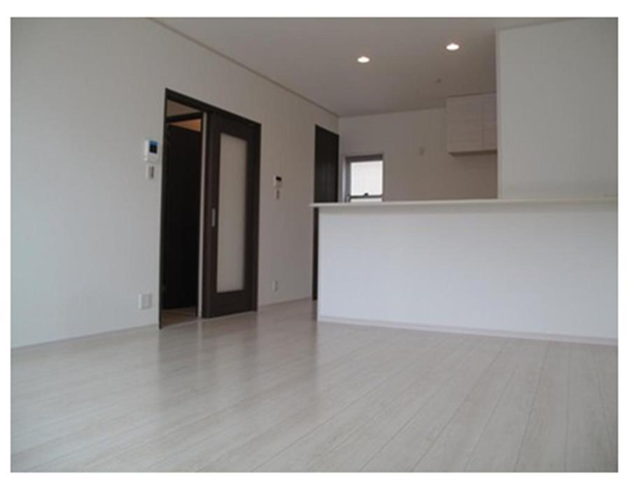 Living. Indoor (07 May 2013) Shooting