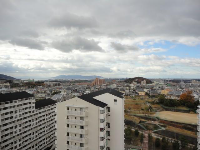 View photos from the dwelling unit. View from the site (December 2013) captured the remaining precaution while this day is cloudy. In good weather is a good feeling best