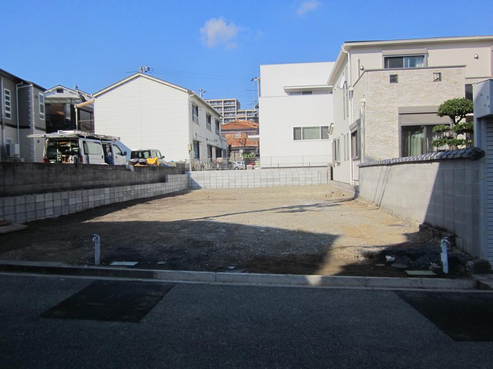 The entire compartment Figure. 2 subdivided into compartments