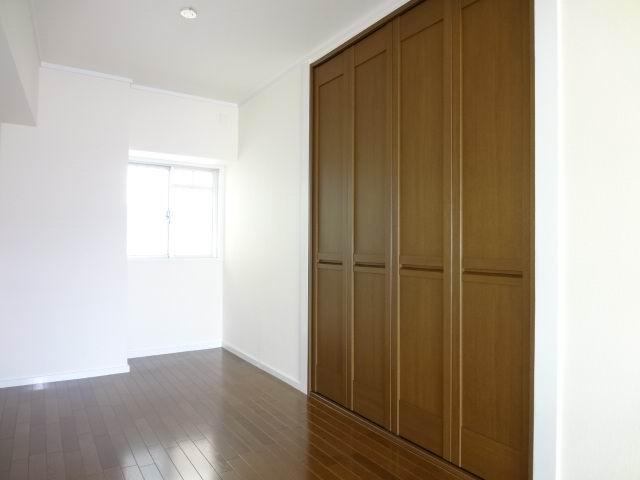 Living. living. LDK12.5 Pledge. Things input ・ Balcony. cross ・ Flooring Hakawa is settled.