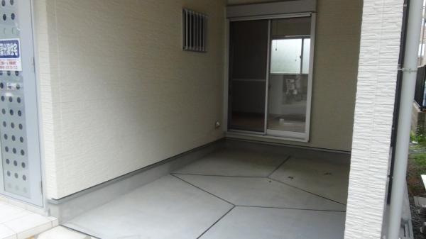 Parking lot. Garage! I'm glad the day of rain