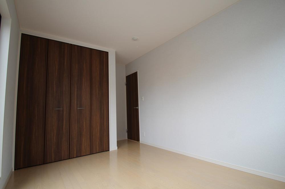 Same specifications photos (Other introspection)