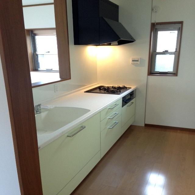 Kitchen. It has adopted a counter kitchen. 