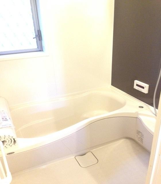 Bathroom. This is a system bus of comfortable size. 