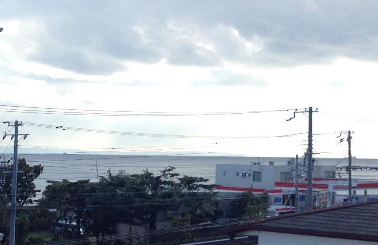 View photos from the dwelling unit. There is a view overlooking the sea of ​​Suma. 