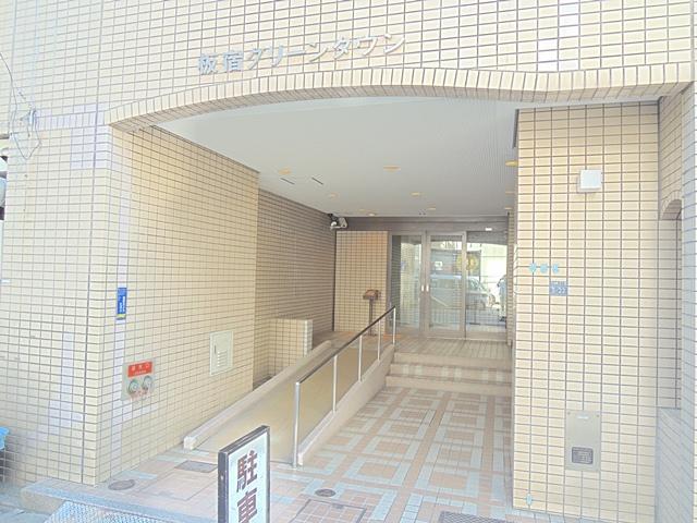 Entrance. Common areas