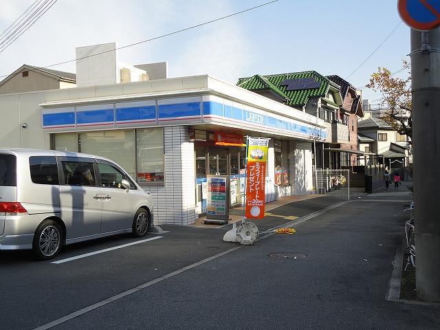 Convenience store. 612m until Lawson Suma Higashi four-chome