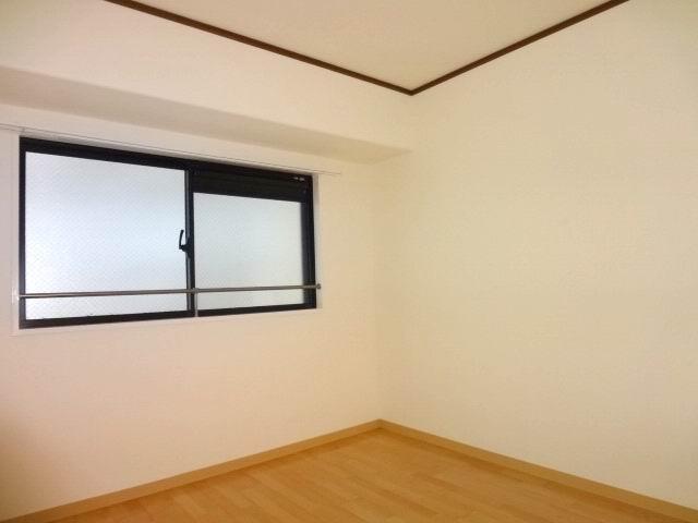 Non-living room. Western-style 5.2 Pledge. With closet. cross ・ Flooring Hakawa is settled.