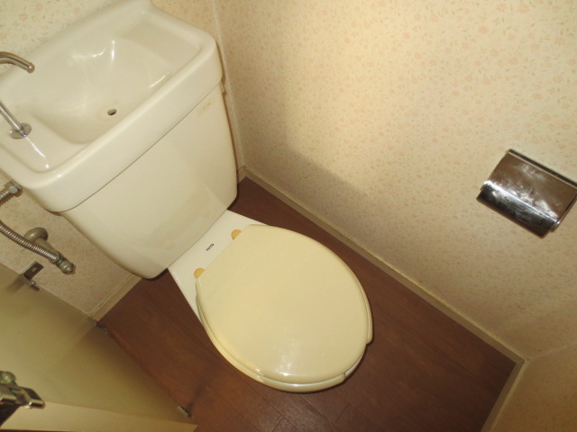 Toilet