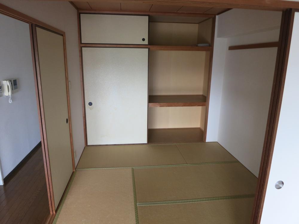 Other introspection. Japanese-style room 4.5 Closet Yes