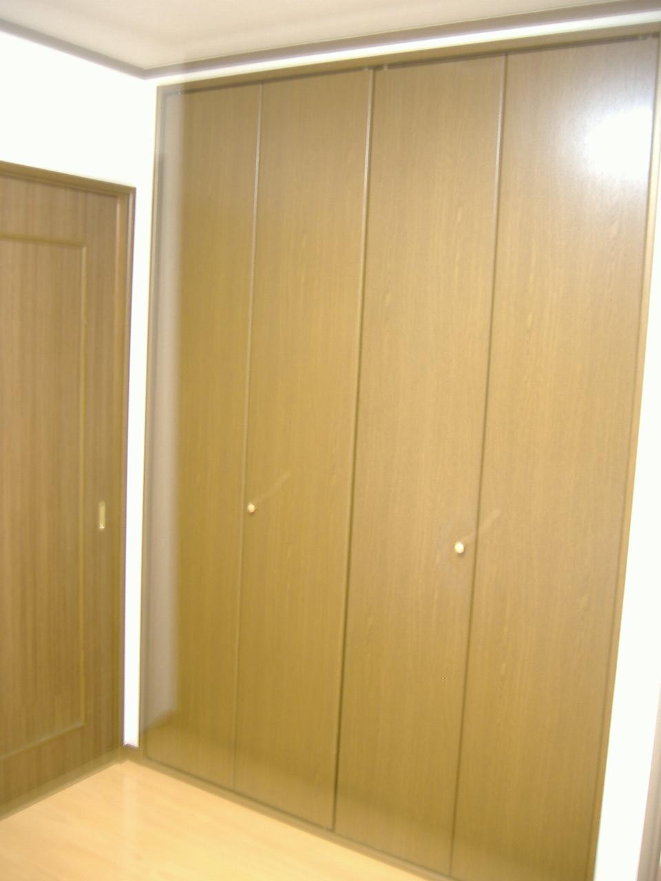 Non-living room. Western-style 4.5 Pledge. Cross Hakawa. With closet.