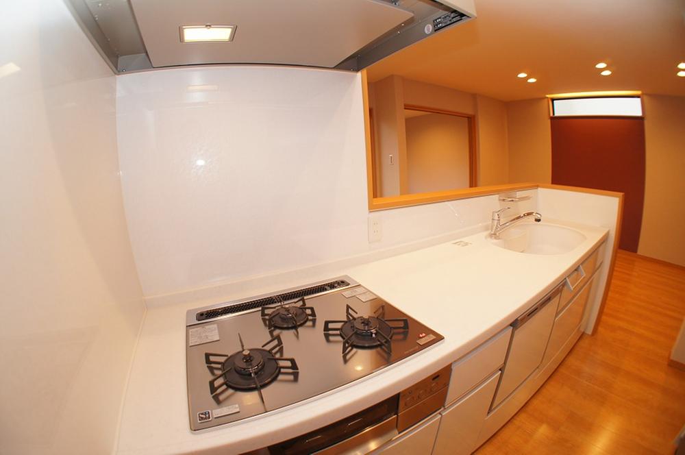 Other Equipment. The Panasonic system Kitchen A ・ B both standard equipment!