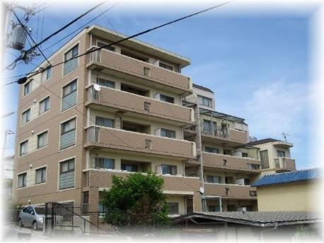 Local appearance photo. The top floor of the southeast angle room, With plane type of condominium garage right, Ocean ・ It is attractive, such as the Kii peninsula overlooking!