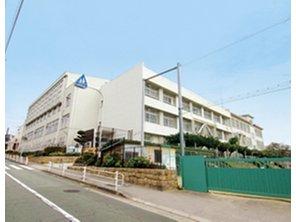 Primary school. 1218m to Kobe Municipal Kasumigaoka Elementary School