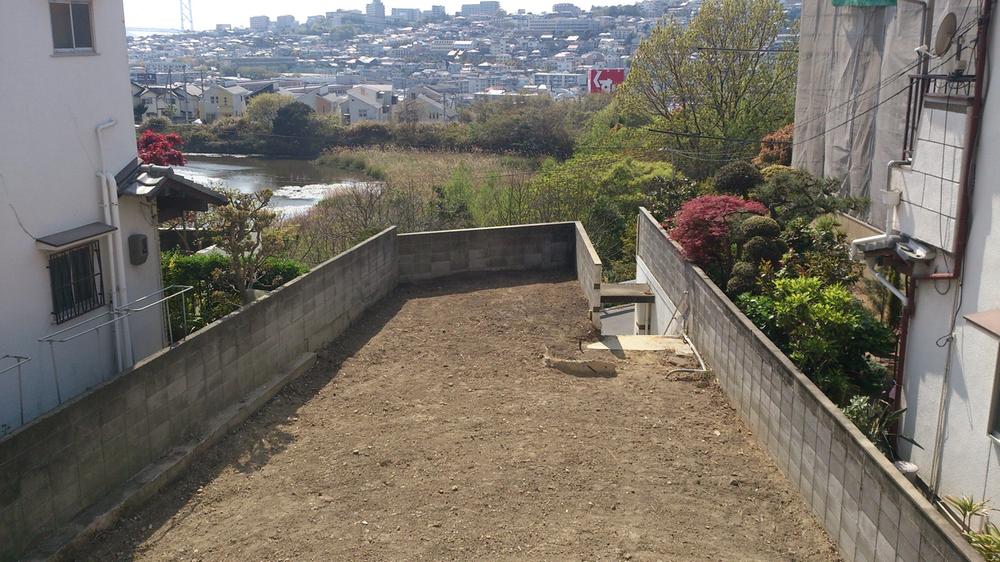 Local appearance photo. Shaping land rich in sense of openness. Rare view that can be want to Akashi Bridge.