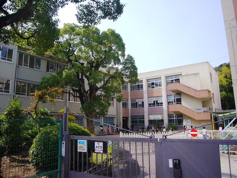 Primary school. Myodani until elementary school 2170m