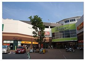 Shopping centre. 1289m super until the stylish living space Shan bulbul mail Mai Tumon, Clothing store, restaurant, pharmacy, Large shopping mall gathered shops required for day-to-day life, such as beauty salon "Bull mail Mai Tamon"