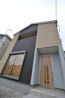 Local appearance photo. Appearance of simple modern in a quiet residential area. Car space two Allowed.