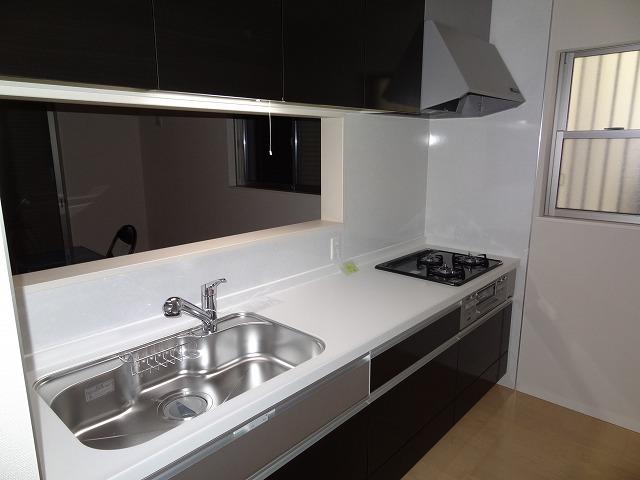 Same specifications photo (kitchen). The company specification