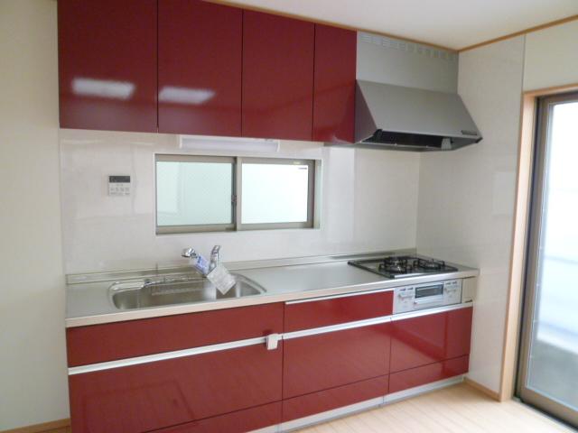 Kitchen. Indoor (12 May 2013) Shooting