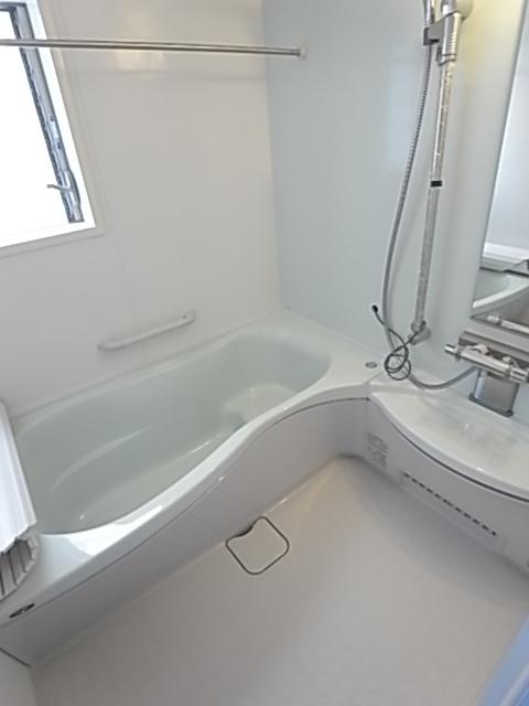 Same specifications photo (bathroom)