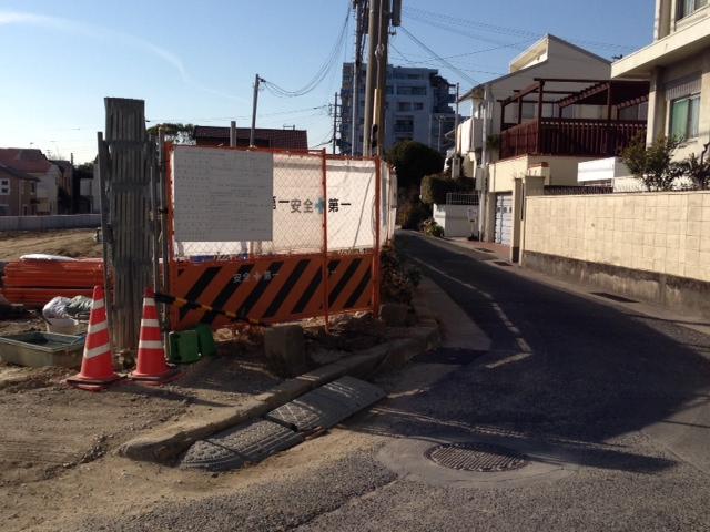 Other Environmental Photo. Local (January 7, 2014) Shooting From the front road east Ready-built house (39 units) leveling construction site