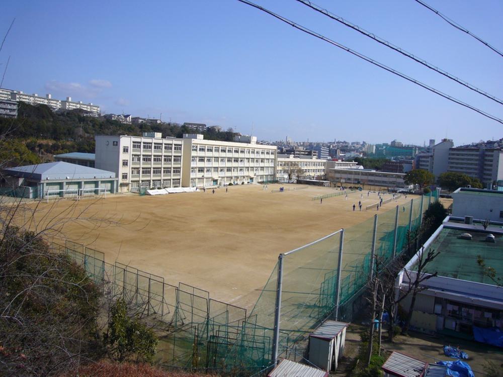 Junior high school. 540m to Kobe Maiko junior high school