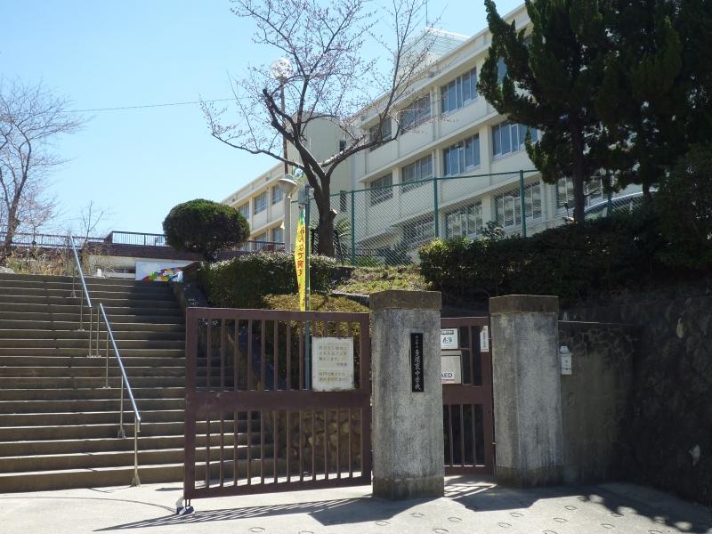 Junior high school. 500m to Kobe Municipal Tamon Higashi Junior High School