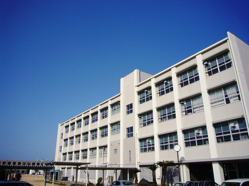 Primary school. 500m to Kobe Municipal Tamon Minami Elementary School